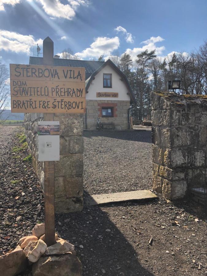 Penzion Sterbova Vila Hotel Bila Tremesna Exterior photo